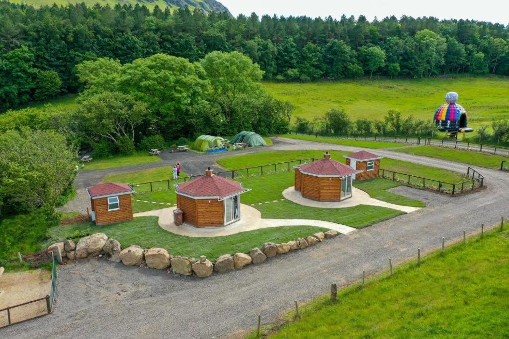 Waterfall Caves Limavady Zewnętrze zdjęcie