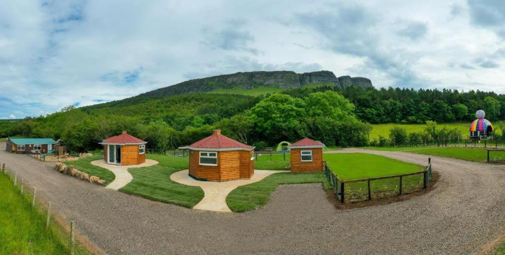 Waterfall Caves Limavady Zewnętrze zdjęcie